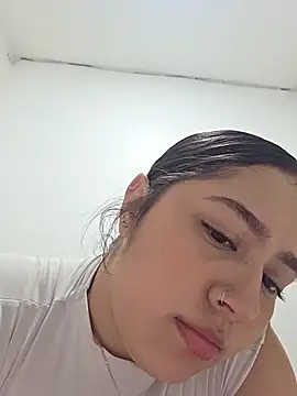 aisha duque  online show from July 8, 10:36 pm