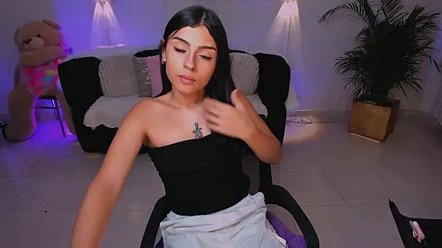 Snapshot of Susy_Doll1 chatting on July 16, 3:18 pm Susy Doll1 online show from July 16, 3:18 pm