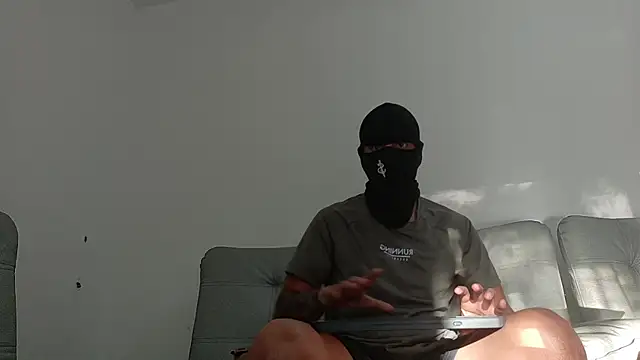 Snapshot of Mastergold666 chatting on July 28, 10:31 pm Mastergold666 online show from July 28, 10:31 pm