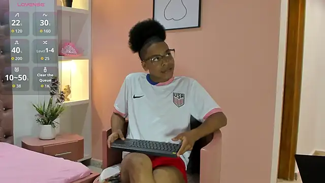 TenderTeacher online show from July 4, 8:26 pm