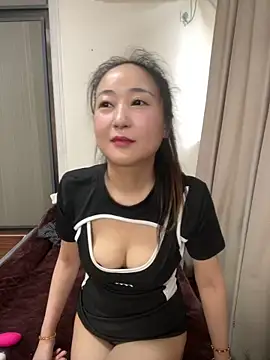 Chuchun168 online show from June 14, 2:24 am