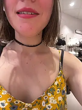 Hilda Valentine online show from July 10, 2:41 pm