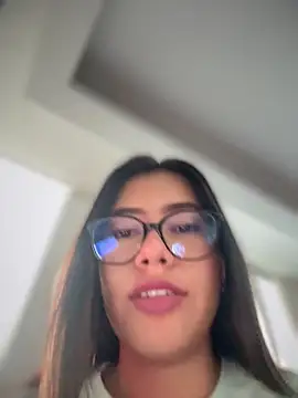 Snapshot of Saracalderon chatting on June 16, 11:57 am Saracalderon online show from June 16, 11:57 am