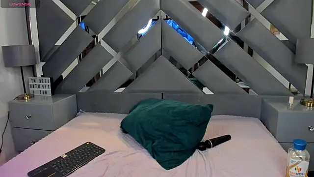 Snapshot of Ali_Stoker_ chatting on July 26, 8:38 pm Ali Stoker online show from July 26, 8:38 pm