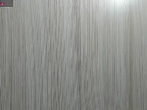 Snapshot of Amazon_brunette1 chatting on July 28, 12:48 pm Amazon brunette1 online show from July 28, 12:48 pm