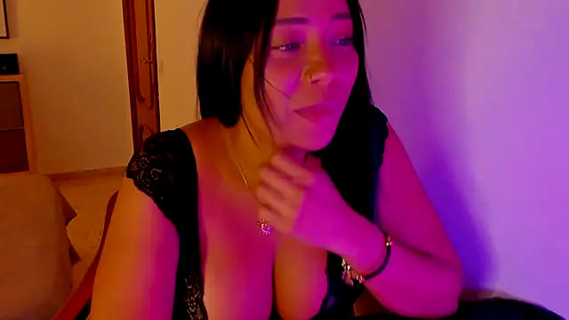 NicolePasqualott online show from September 18, 8:55 pm