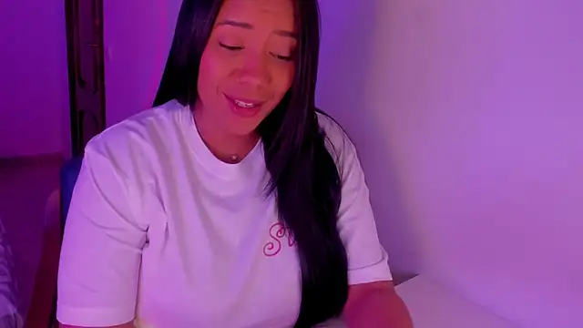 NicolePasqualott online show from February 4, 8:36 pm