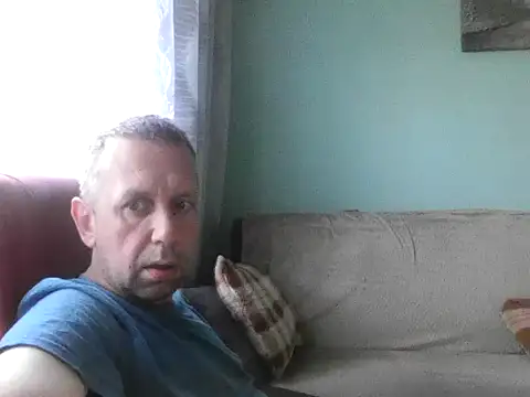RafalekRozmarynowski81 online show from June 20, 4:15 am