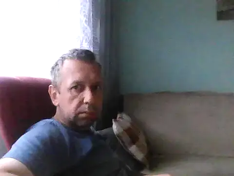 RafalekRozmarynowski81 online show from July 12, 5:53 am