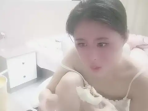 qianssss online show from June 20, 8:00 pm