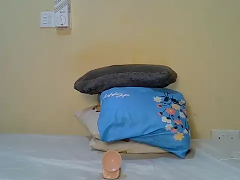 Snapshot of Selassie- chatting on June 30, 4:57 am Selassie- online show from June 30, 4:57 am