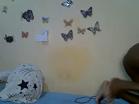 Snapshot of Selassie- chatting on July 22, 5:32 am Selassie- online show from July 22, 5:32 am