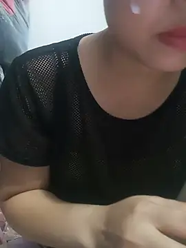 Snapshot of Emma-cutee chatting on June 27, 8:41 am Emma-cutee online show from June 27, 8:41 am
