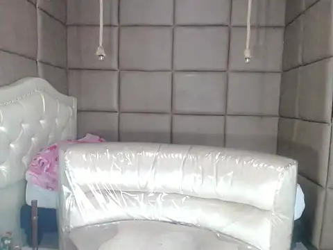 Clarissa Gill online show from July 22, 1:25 pm