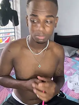 Snapshot of dereck_jay- chatting on June 25, 2:54 pm dereck jay- online show from June 25, 2:54 pm