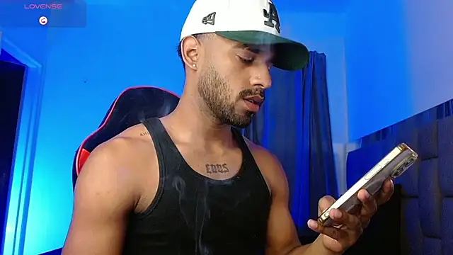 Snapshot of Damiano_walker chatting on July 17, 3:35 am Damiano walker online show from July 17, 3:35 am