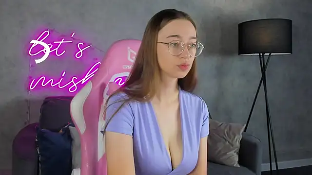 Lucy Green online show from July 12, 12:34 am