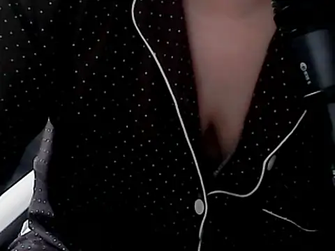 Snapshot of verjinny chatting on June 20, 8:28 am verjinny online show from June 20, 8:28 am