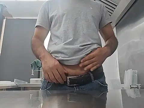 brownskinbull1 online show from July 24, 1:42 pm