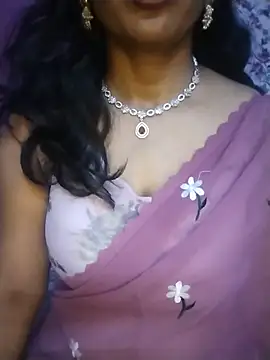 Snapshot of Telugu_angeljanu1 chatting on June 28, 10:38 pm Telugu angeljanu1 online show from June 28, 10:38 pm