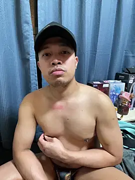 Roy33xx online show from June 16, 1:14 pm