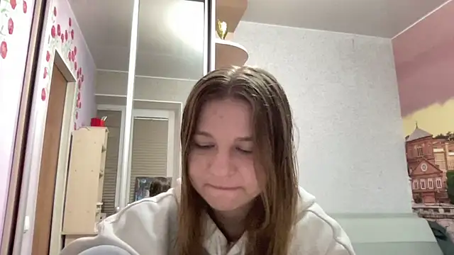 HwaTrippel online show from July 9, 6:12 pm