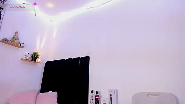 hellokitty900 online show from July 19, 12:42 pm