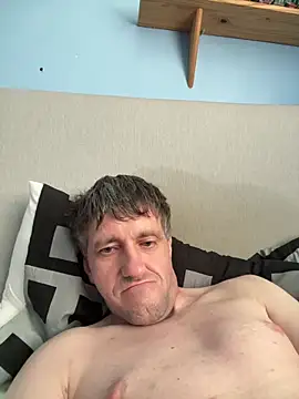 Snapshot of paul27271 chatting on June 16, 7:55 am paul27271 online show from June 16, 7:55 am