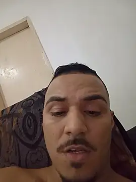 Edneishenrique online show from July 21, 6:27 am