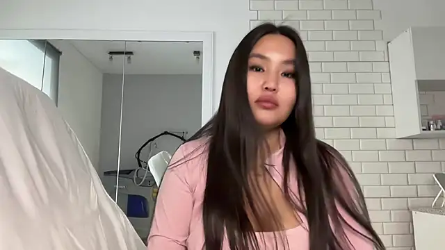 Ek3o online show from June 27, 3:39 pm