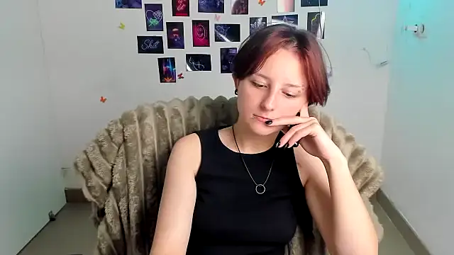 Dilara Kiss  online show from July 29, 11:25 pm