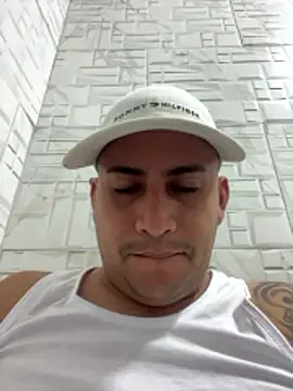 Snapshot of jordan1997b chatting on June 17, 6:27 am jordan1997b online show from June 17, 6:27 am
