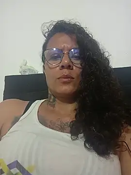 Snapshot of Claro_de_Luna chatting on June 20, 12:47 am Claro de Luna online show from June 20, 12:47 am