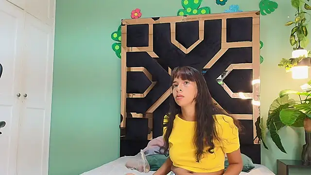 HANNA SEBAS online show from July 4, 1:06 pm