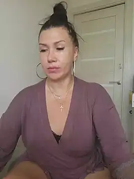 ANABELSWEET online show from July 28, 9:04 am