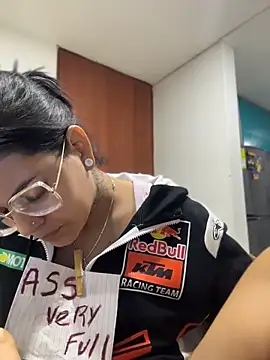 EXTREMELY DIRTY TABOO online show from June 20, 3:20 am