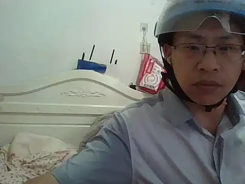 Snapshot of benly888 chatting on June 18, 9:14 am benly888 online show from June 18, 9:14 am