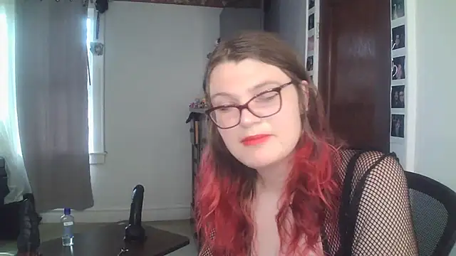 Snapshot of Tranicpixiedreamgrl chatting on June 22, 11:57 pm Tranicpixiedreamgrl online show from June 22, 11:57 pm