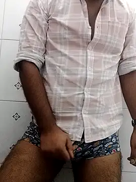 Snapshot of daddyvenom0015 chatting on August 3, 6:34 am daddyvenom0015 online show from August 3, 6:34 am