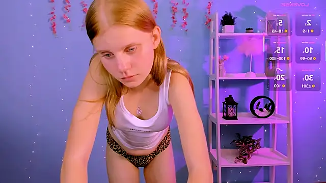 Snapshot of bella_sky11 chatting on July 1, 11:48 pm bella sky11 online show from July 1, 11:48 pm