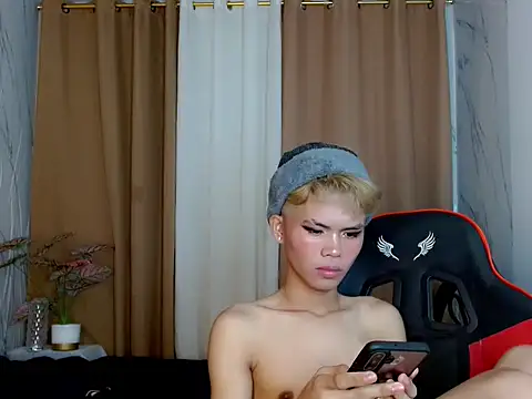 forthydoll online show from July 1, 2:57 am