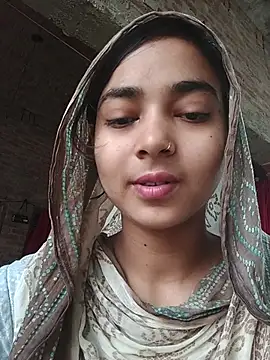 Snapshot of Simran_143 chatting on July 19, 4:49 am Simran 143 online show from July 19, 4:49 am