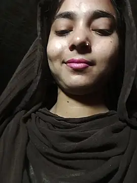 Snapshot of Simran_143 chatting on July 21, 4:53 pm Simran 143 online show from July 21, 4:53 pm