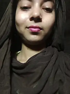 Snapshot of Simran_143 chatting on July 25, 4:59 pm Simran 143 online show from July 25, 4:59 pm