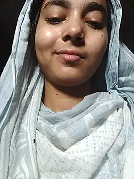 Snapshot of Simran_143 chatting on July 30, 5:23 pm Simran 143 online show from July 30, 5:23 pm