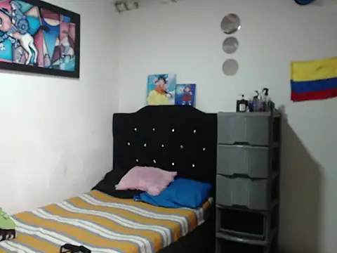 Snapshot of Stiiveen777 chatting on July 27, 9:44 pm Stiiveen777 online show from July 27, 9:44 pm