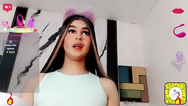 Snapshot of Valeria_Gimon chatting on July 4, 7:20 pm Valeria Gimon online show from July 4, 7:20 pm