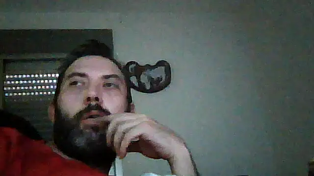 Snapshot of SirFrankonde chatting on June 25, 9:47 am SirFrankonde online show from June 25, 9:47 am