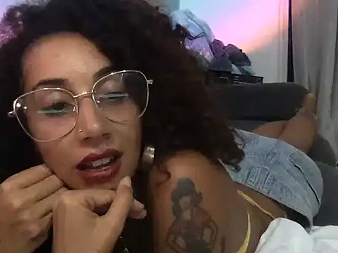 goddessmetzi online show from July 6, 3:58 am