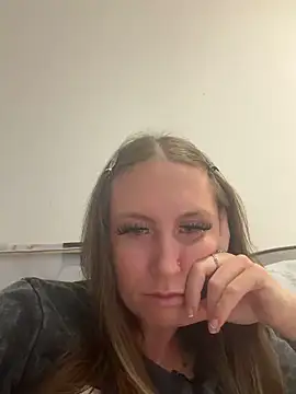 Snapshot of Coleyy_xx chatting on June 20, 8:11 pm Coleyy xx online show from June 20, 8:11 pm